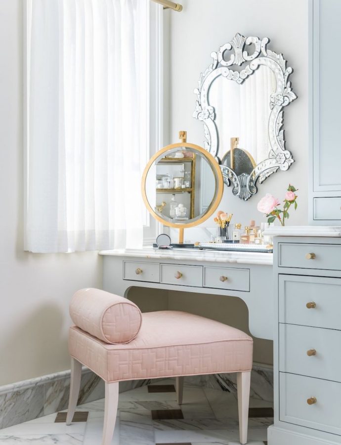How to Design the Perfect Makeup Vanity for Your Home