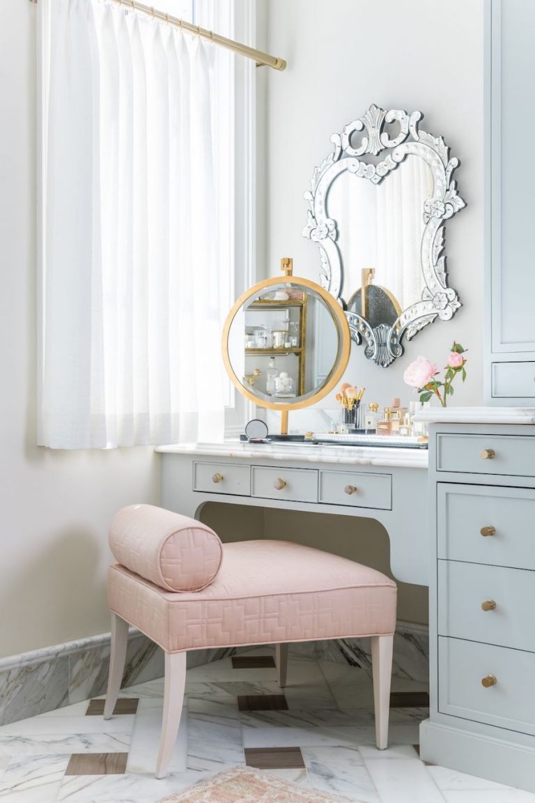 How to Design the Perfect Makeup Vanity at Home