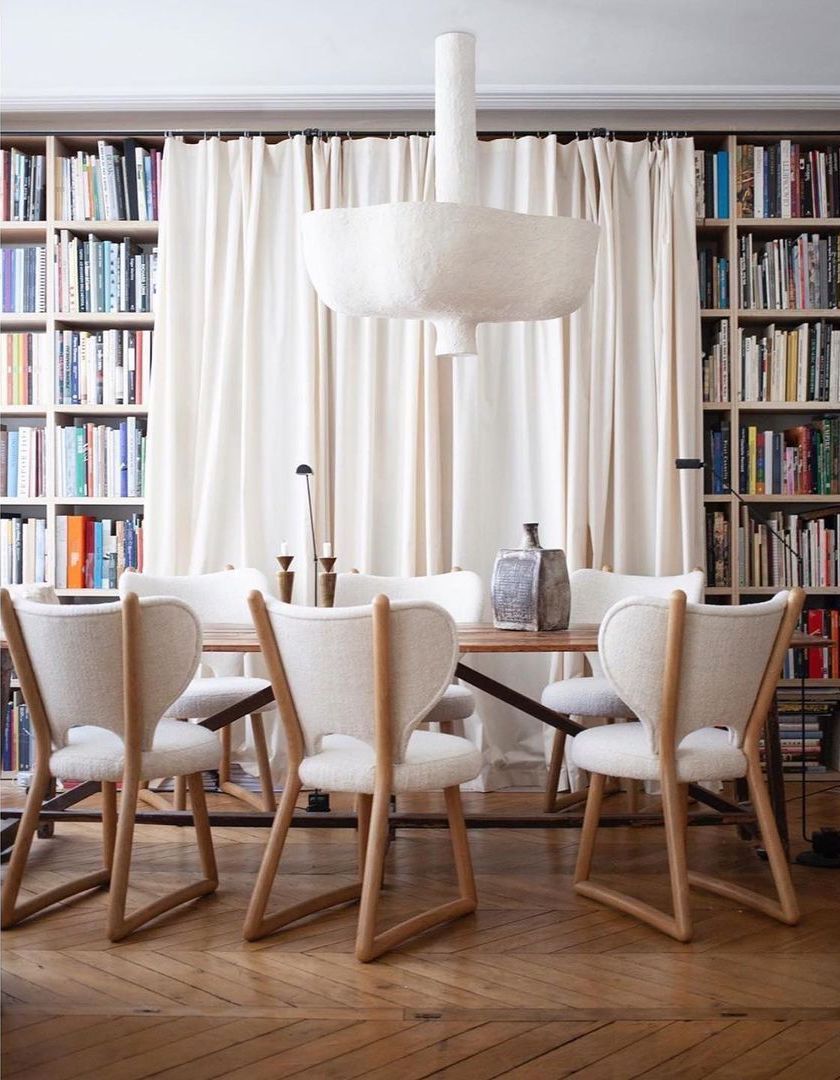 Wool Dining Chairs in Mid-Century Modern dining room via @pierre_augustin_rose