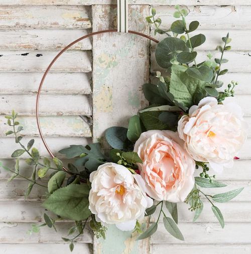 DIY Peony Hoop Wreath via kippiathome