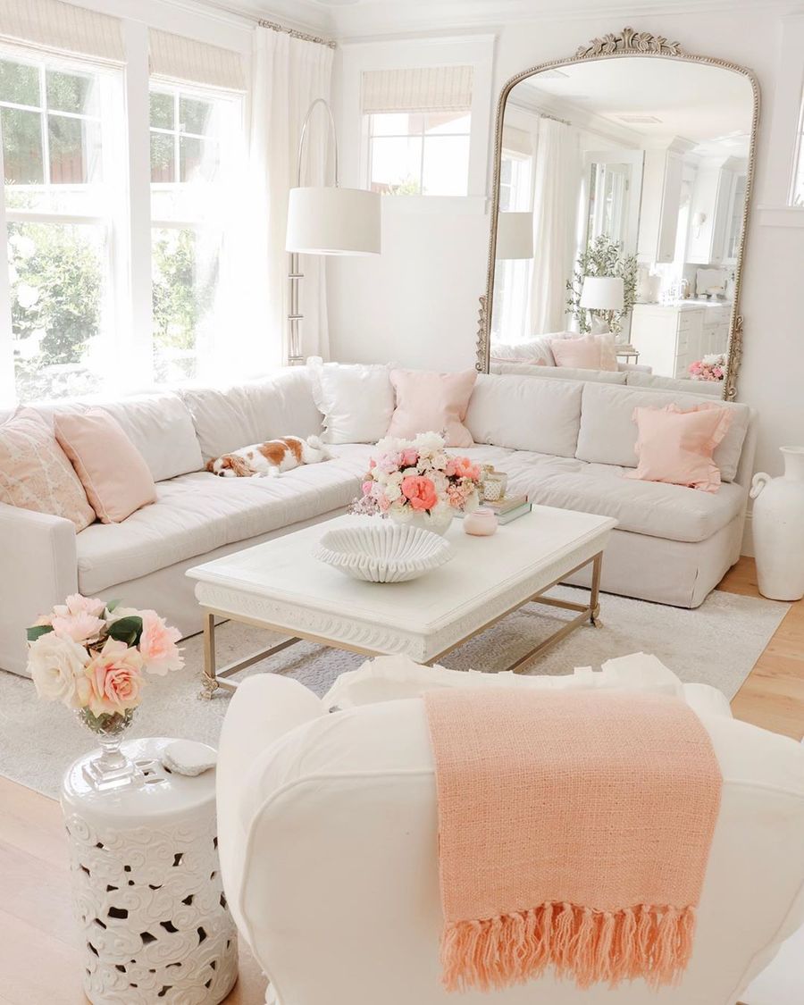 10 Feminine Living Room Decor Ideas For