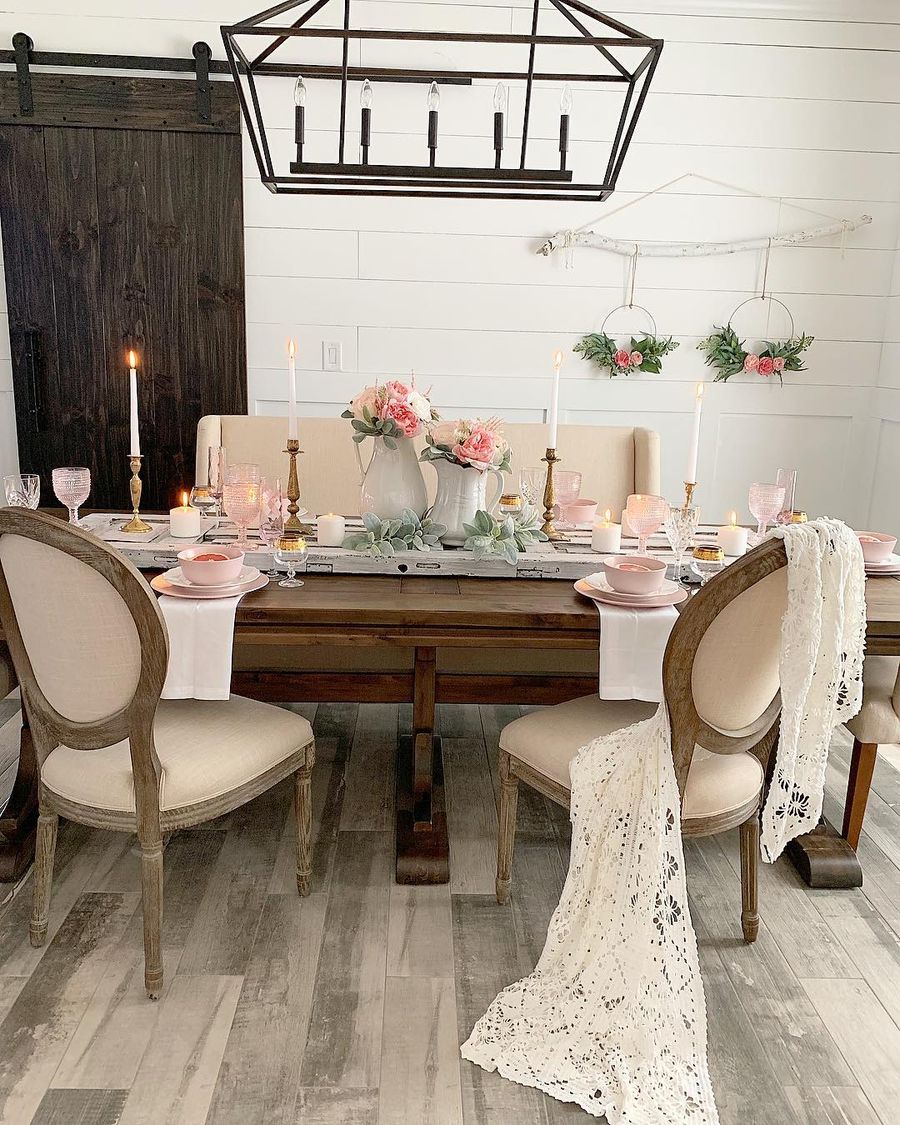 Pale Pink Tableware in Farmhouse Spring Decor Ideas via @mybluegahome