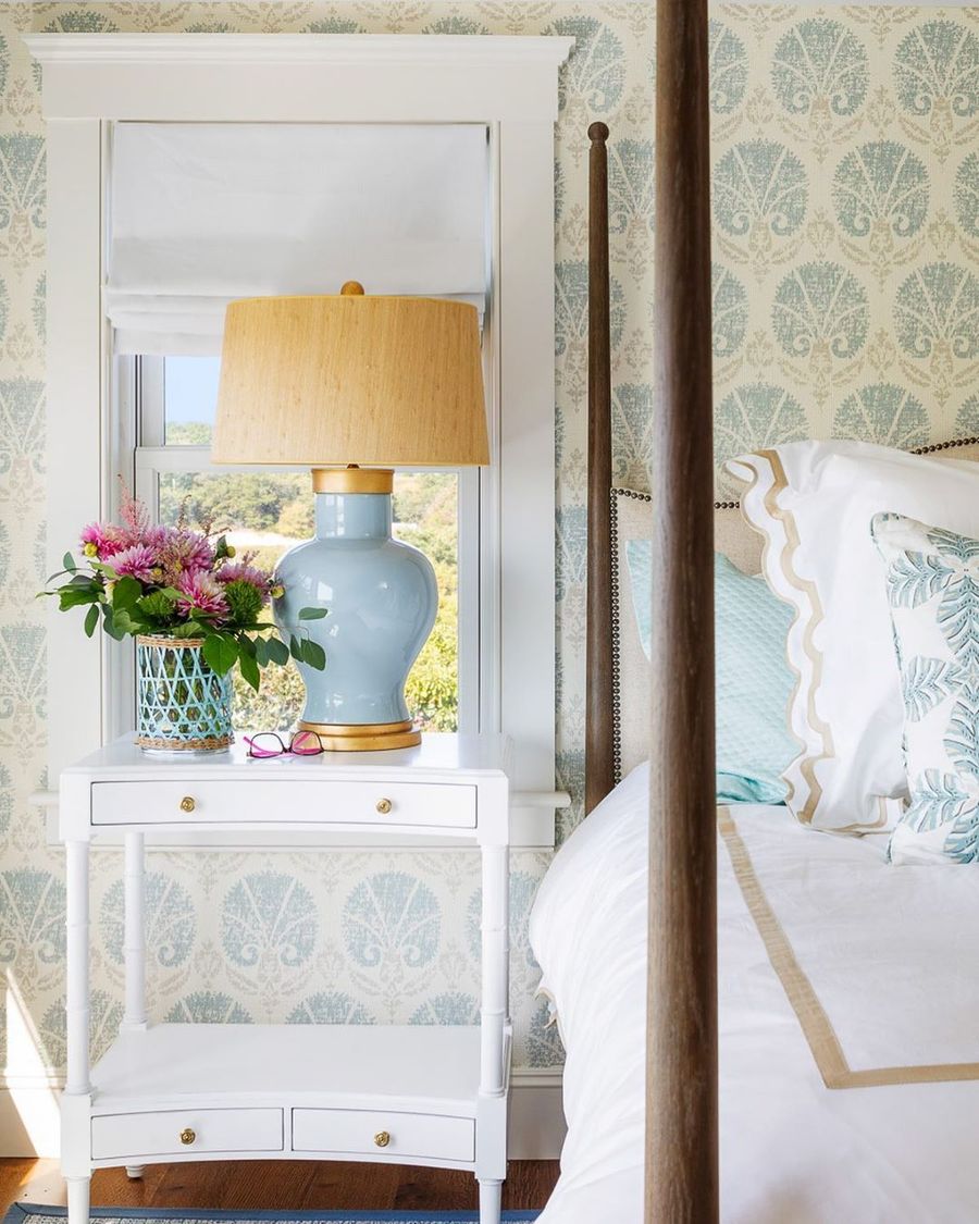 Shell Wallpaper in Tropical Bedroom via @digsdesignco