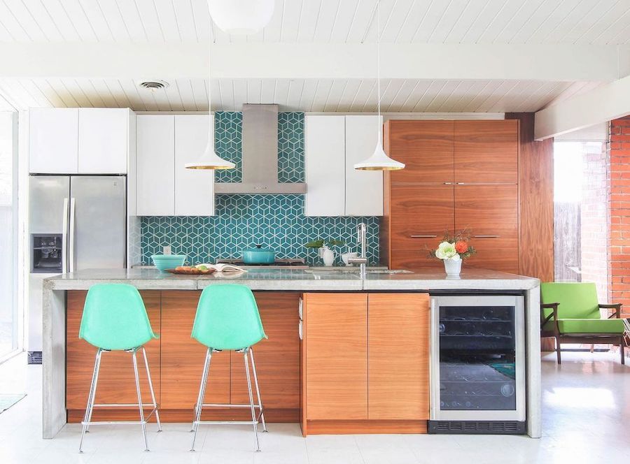 Turquoise Cubic Tile Backsplash in Mid-Century Modern Kitchen via @destinationeichler