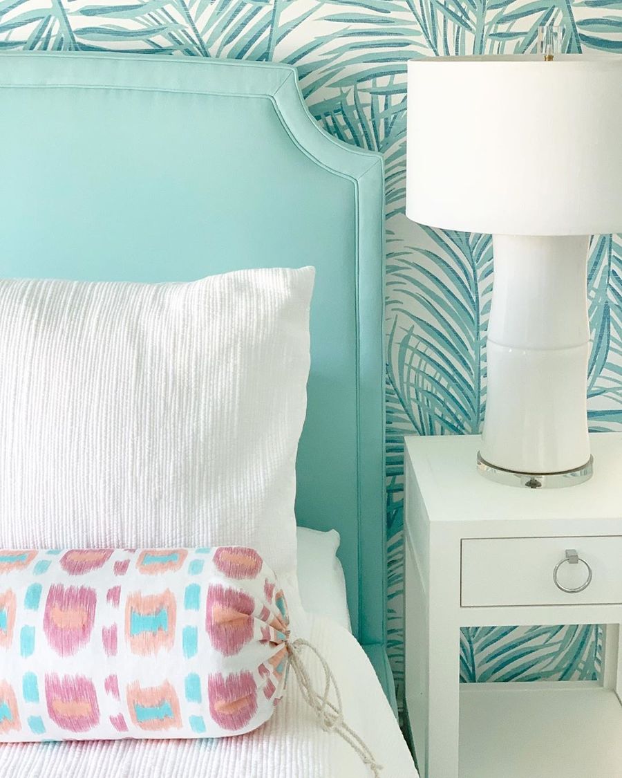 Turquoise Palm Wallpaper in Tropical Bedroom Decor via @karahebertinteriors Kara miller