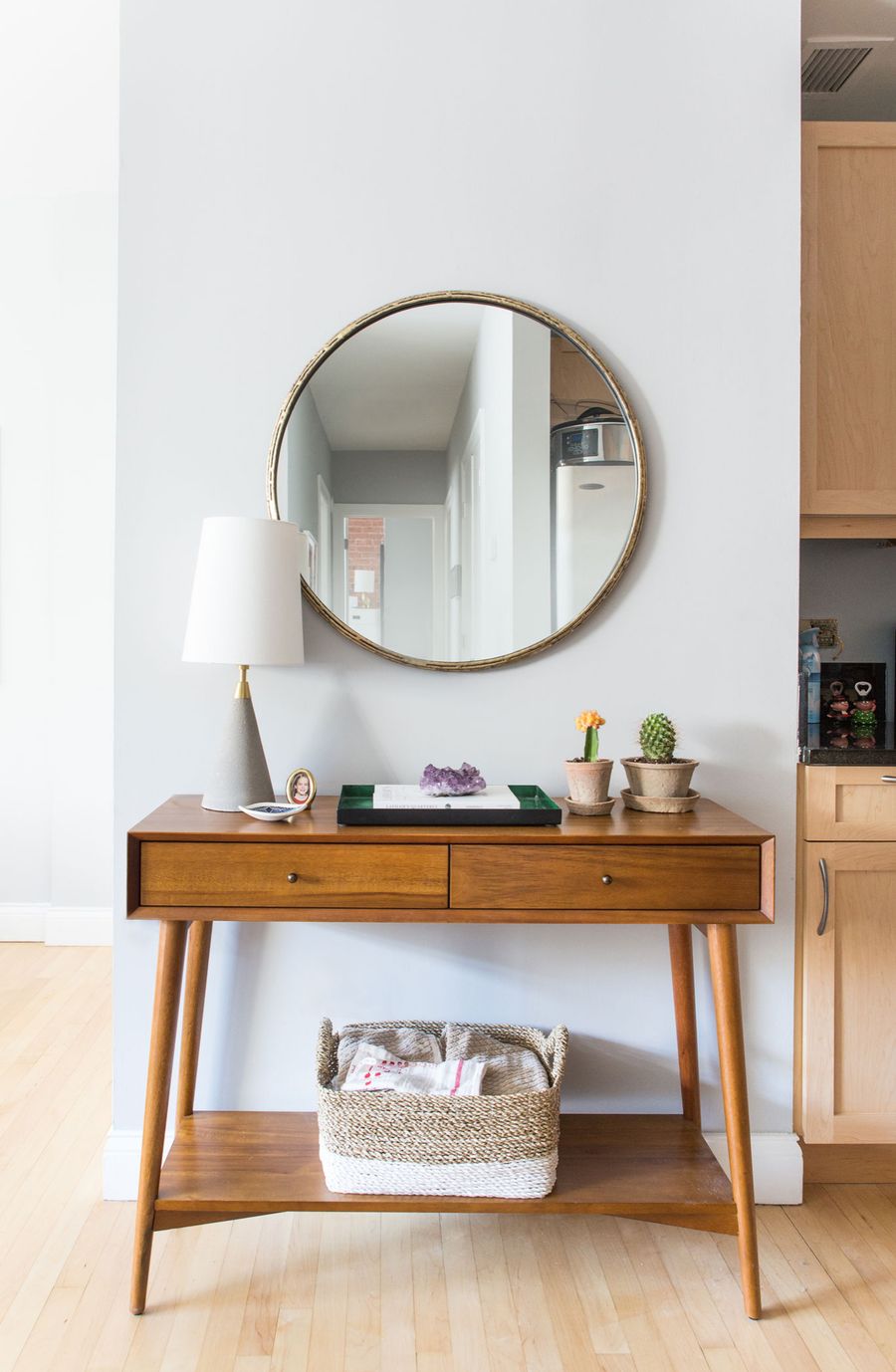 Wood Console Table in Mid-century Modern Entryway design ideas via Luna Grey Interiors