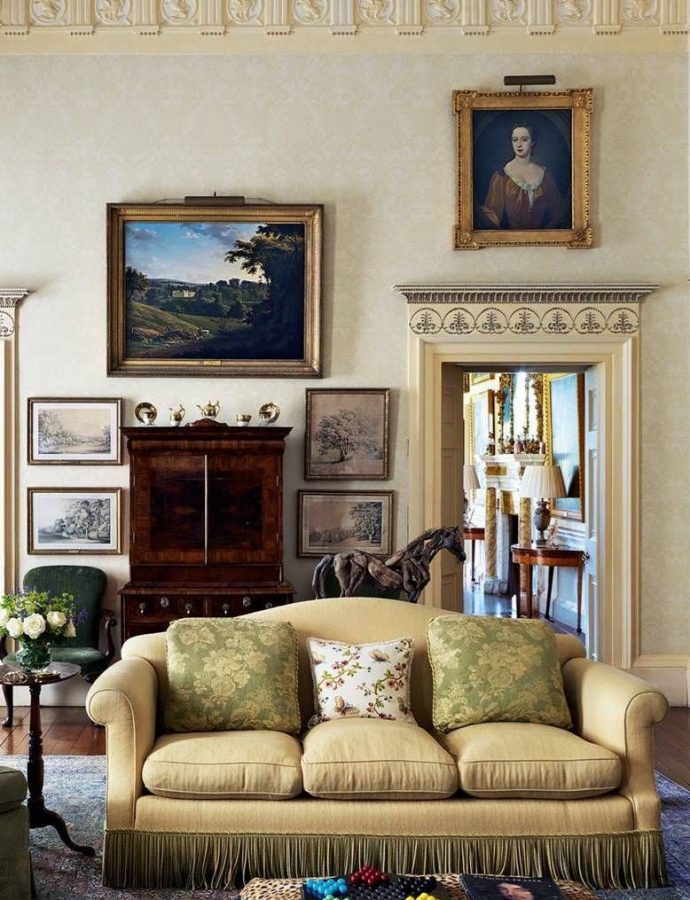 7 Best English Country Sofas
