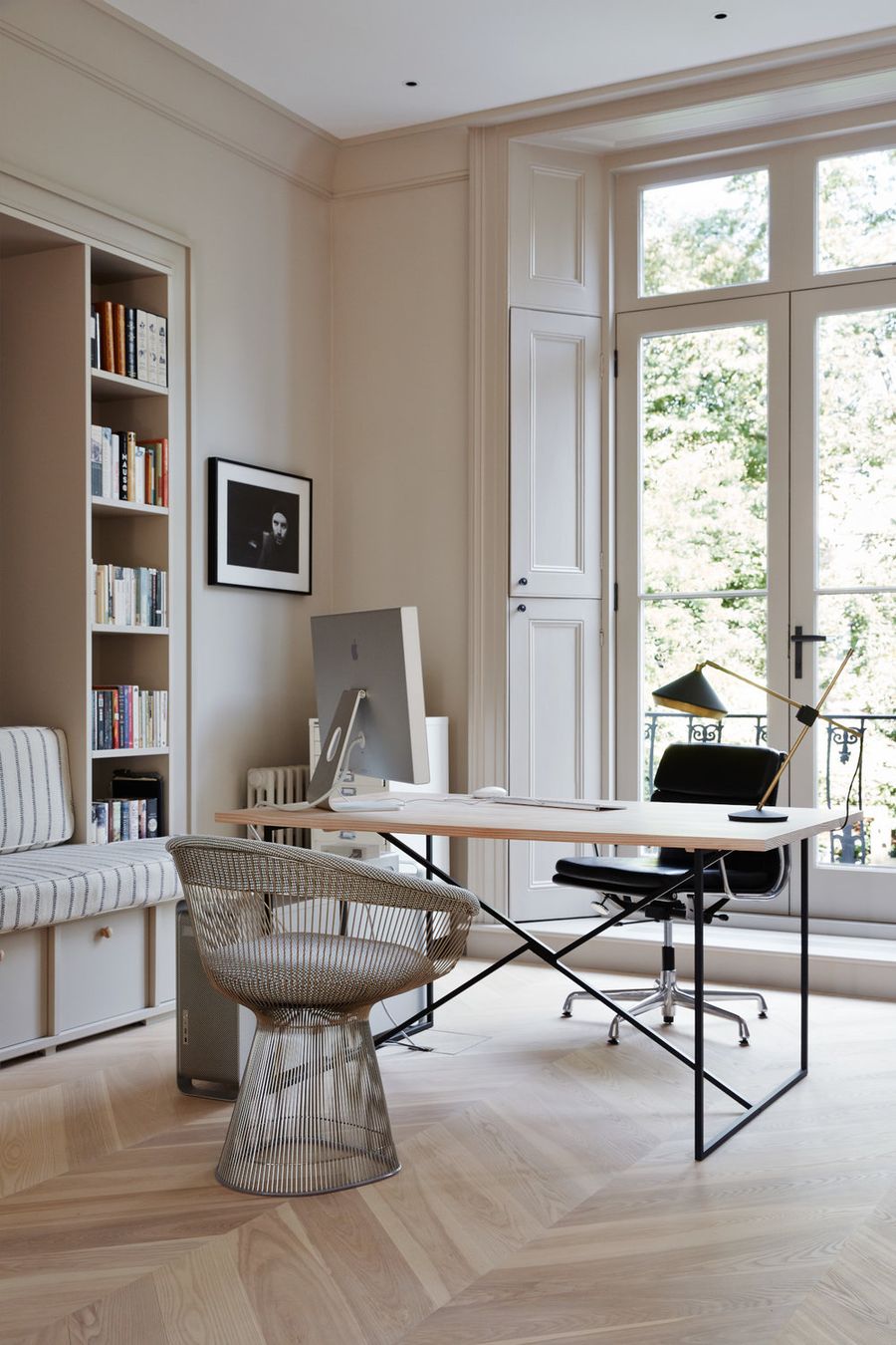 Best Contemporary Desk Chairs for a Home Office via Ashe Leandro