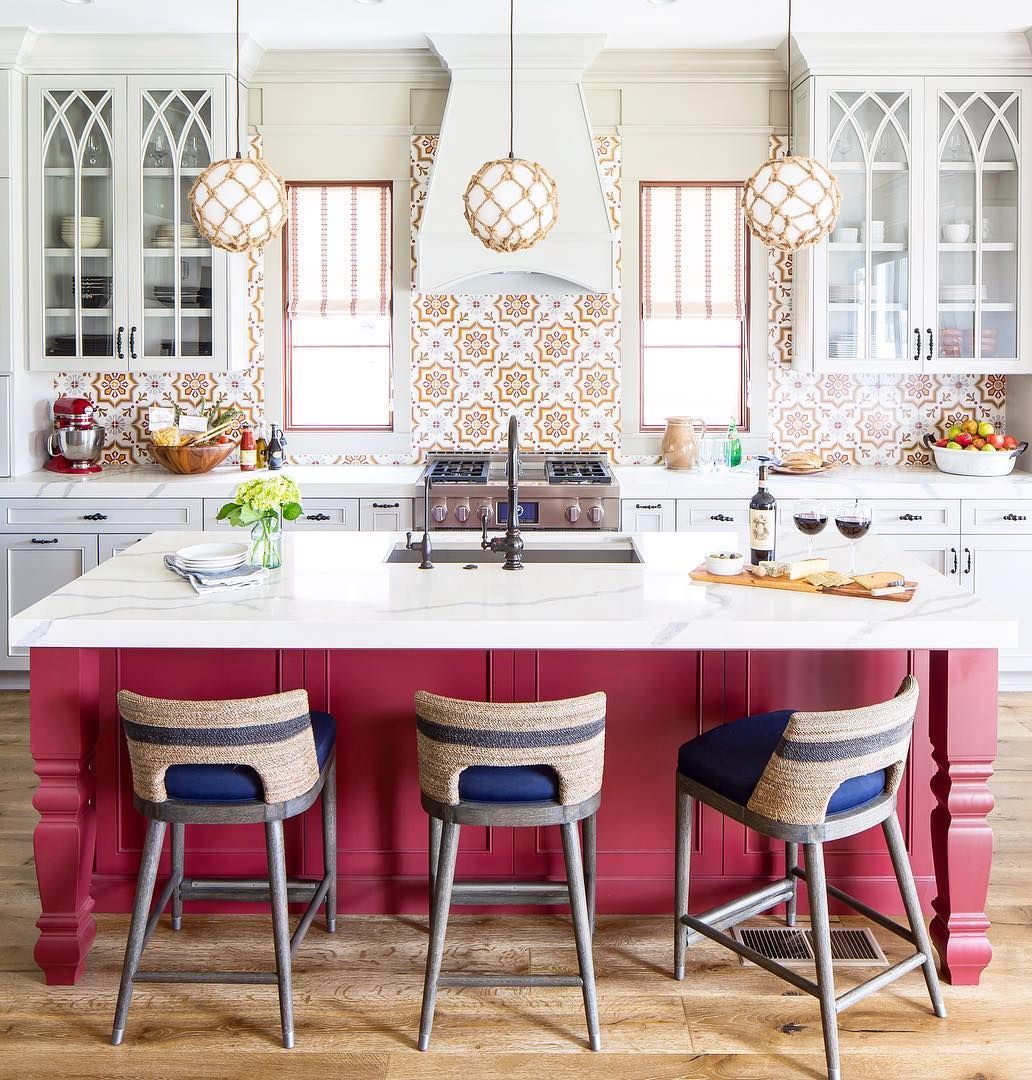 Contrasting kitchen island via @jhillinteriors