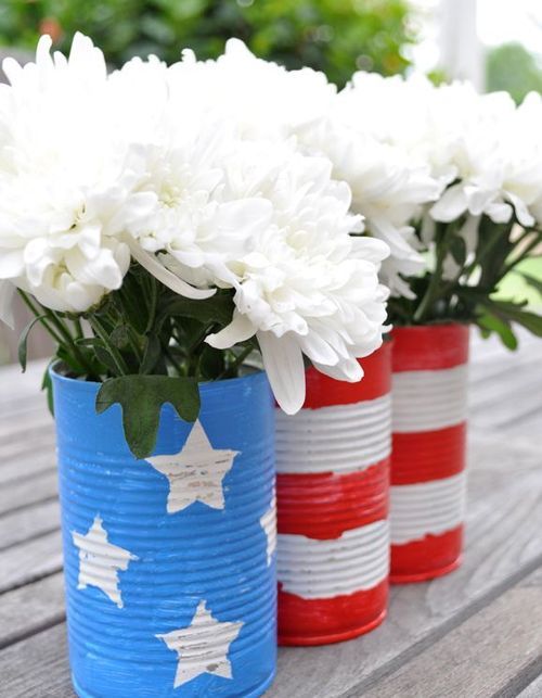 DIY Patriotic Upcycled Tin Can Flower Pots via chicacircle