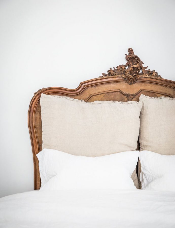 19 Best French Country Headboards for the Bedroom