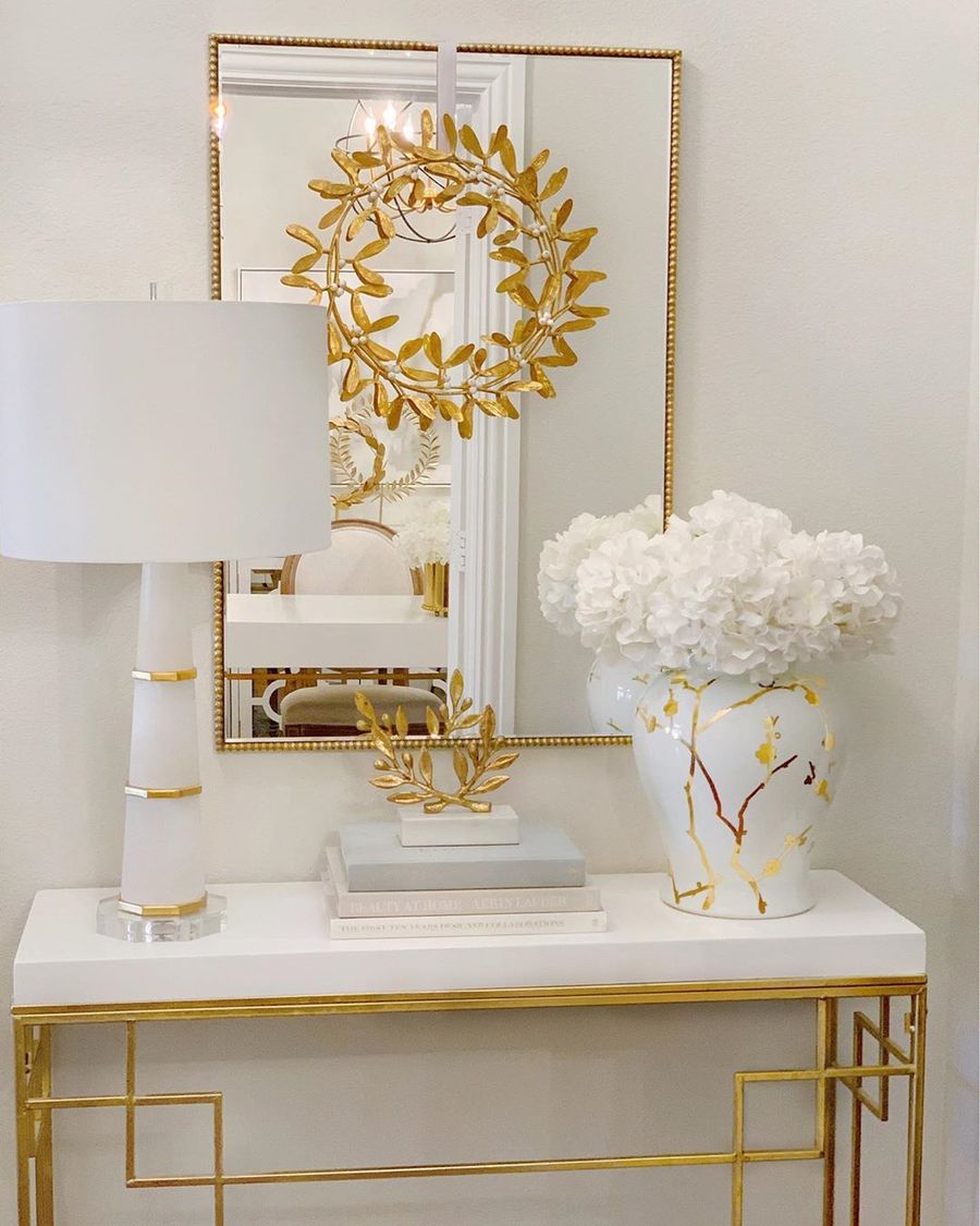 Glam Vignette gold and white accents on Console Table via @thedecordiet