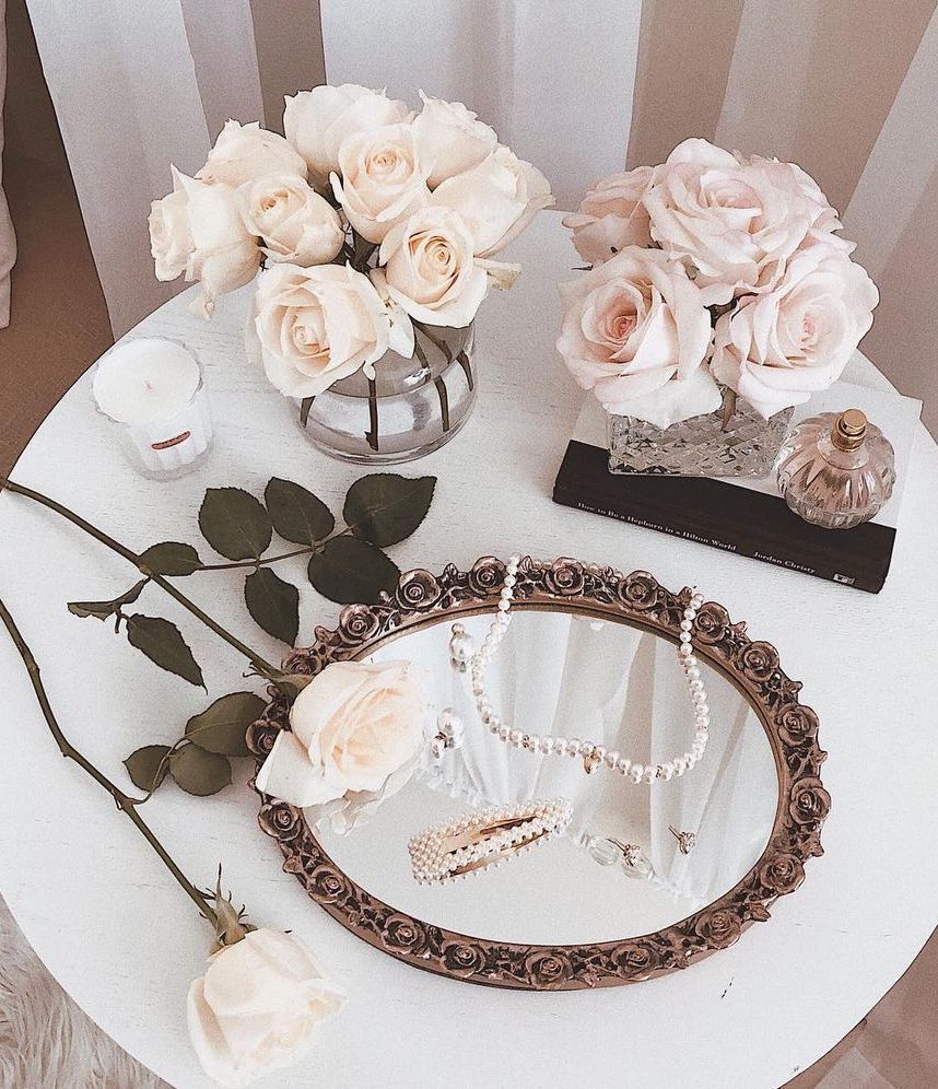 Glam Vignette side table with vintage mirror via @xolexpyfrom