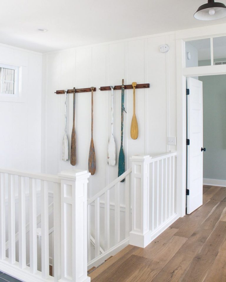 12 Amazing Coastal Staircase Ideas for a Summer Home