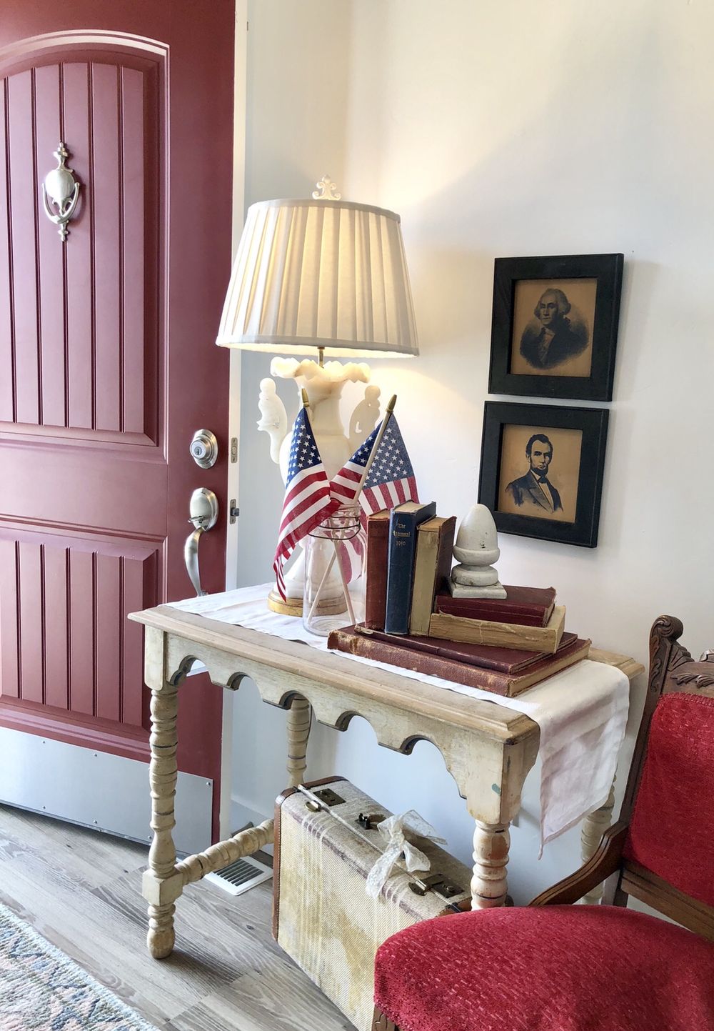 4th of July Farmhouse Decor Portraits of Lincoln and Washington via lecultivateur