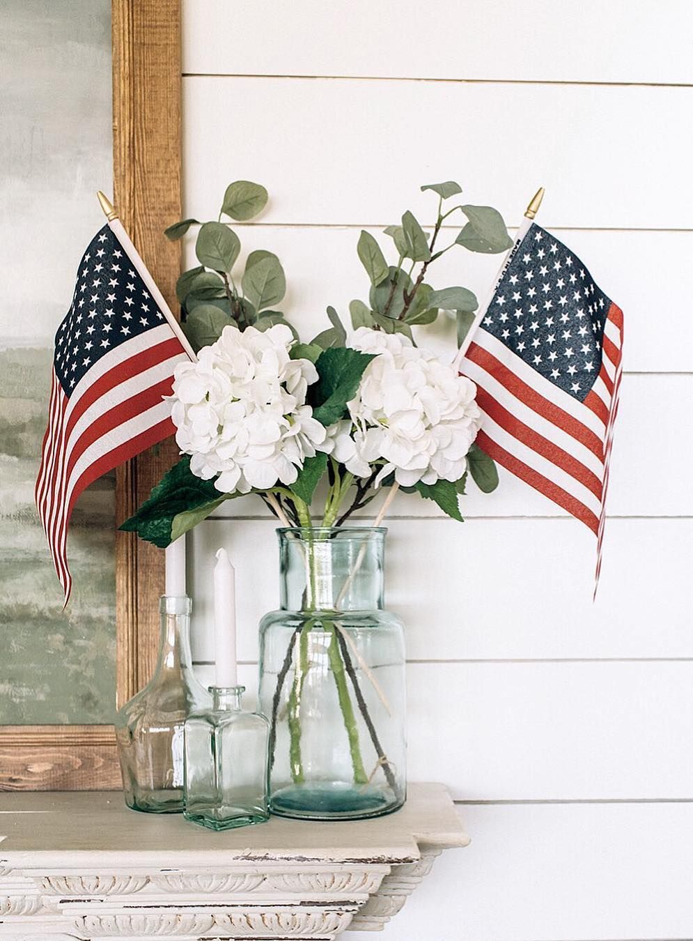 4th of July Farmhouse Decor with American Flags in Glass Jars via @thismodernvintage