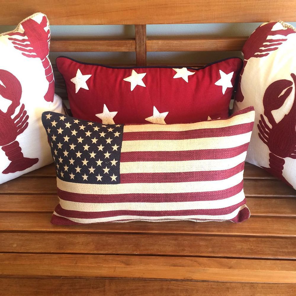 4th of July Throw Pillows via @deborahlewisdesign