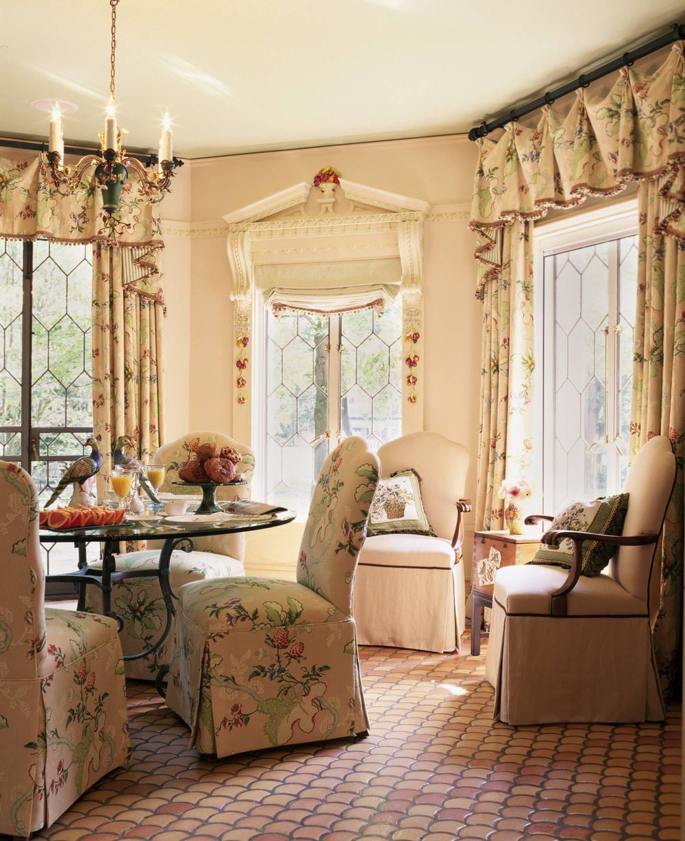 English Country Breakfast Nook via LKID