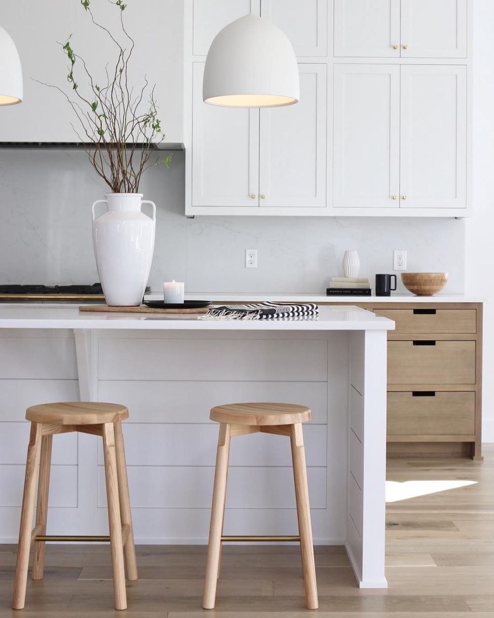 Kitchen Island Stools via @virginia.farmhouse.project