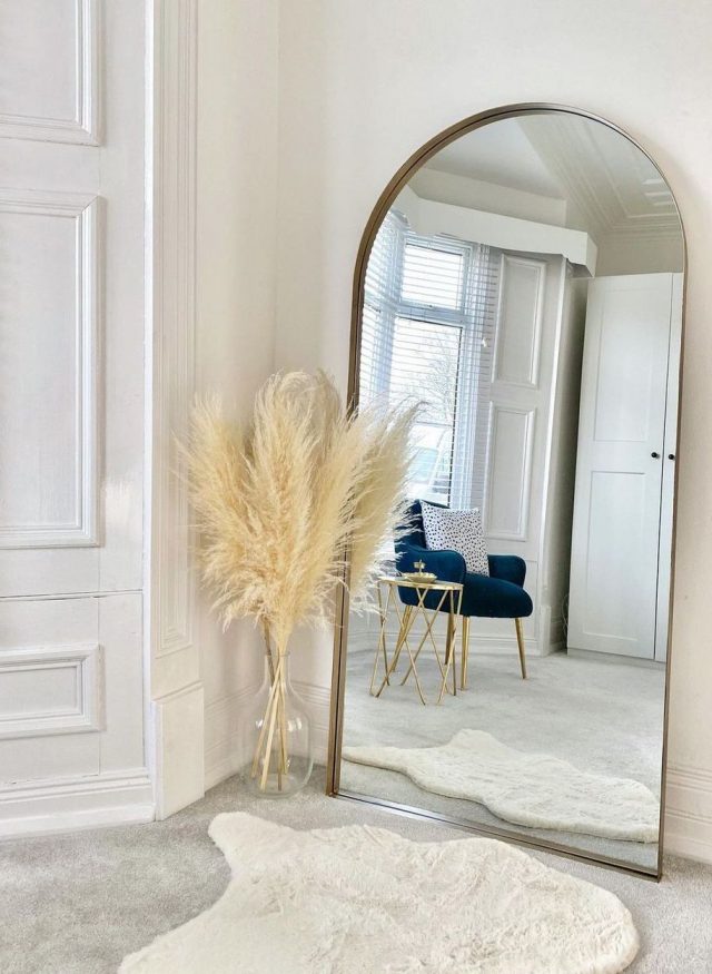 How to Decorate with Pampas Grass and Where to Buy It