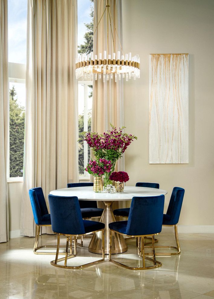 Glam breakfast nook via Spaces By Leah