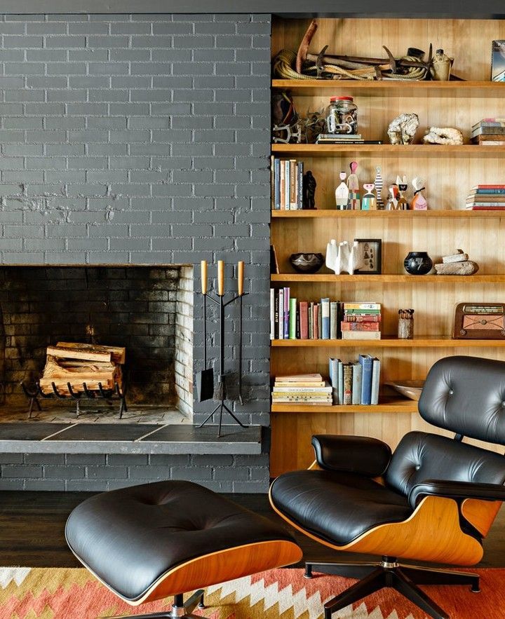 Mid-Century Modern Fireplace Decor via @theatomicranch