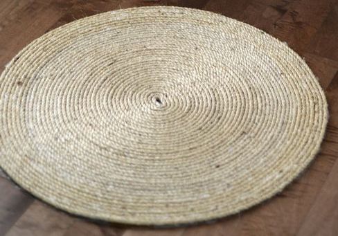 DIY Round Jute rug Coastal Decor via 204park