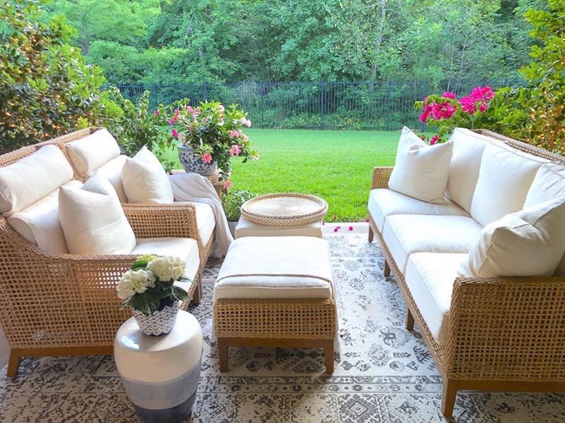 Patio Furniture via @decorgold