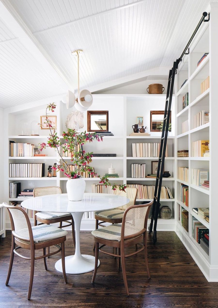 Reading Nook essentials via @stofferphotographyinteriors