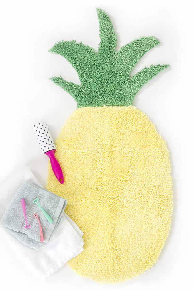 DIY Pineapple Shaped Bath Mat