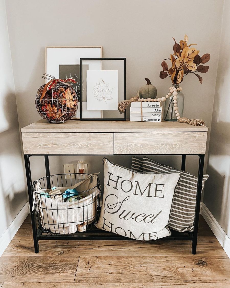 Fall Entryway Decor Ideas abbyshinners