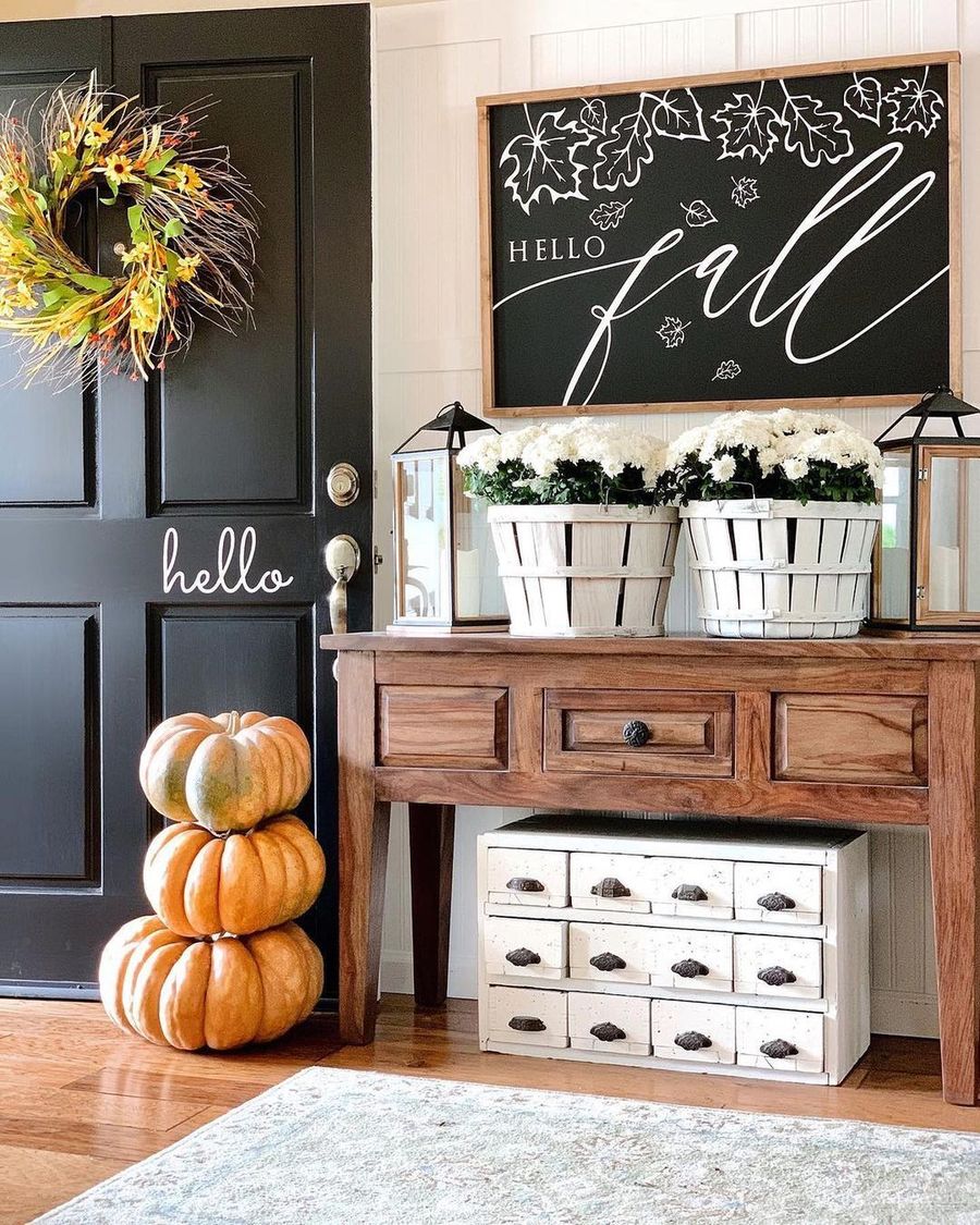 Fall Entryway Decor Ideas southern.cottage