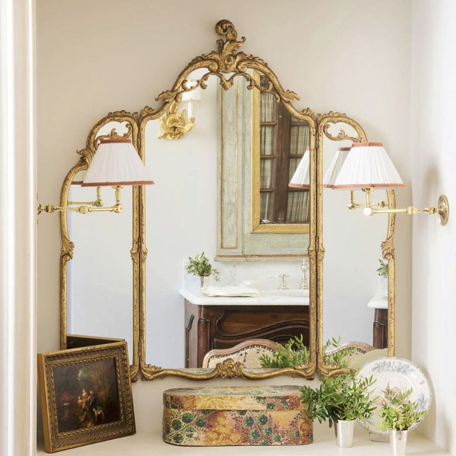 French Country Vignette with Trifold Mirror via @provencepoiriers
