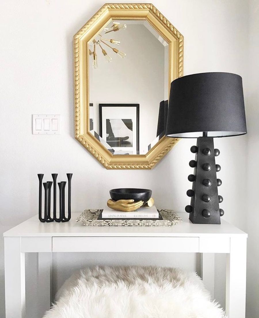 Glam Decorations via @homeontherunway