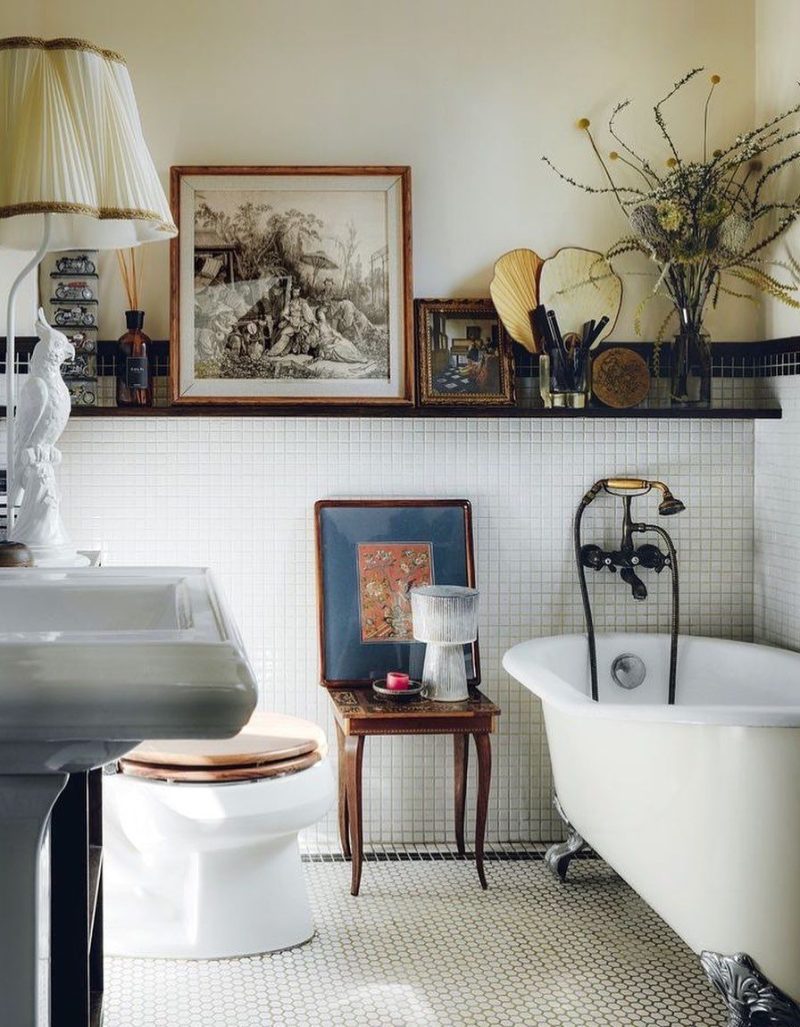 27 Vintage Bathroom Design Ideas to Transport You to a Bygone Era