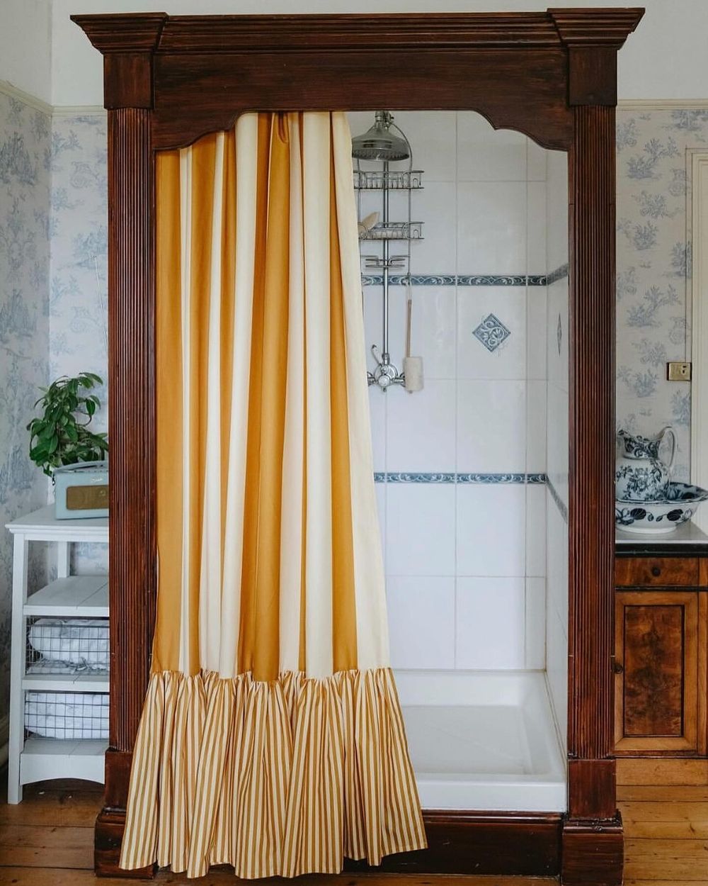 Vintage bathroom ideas wood shower lucyalicehome