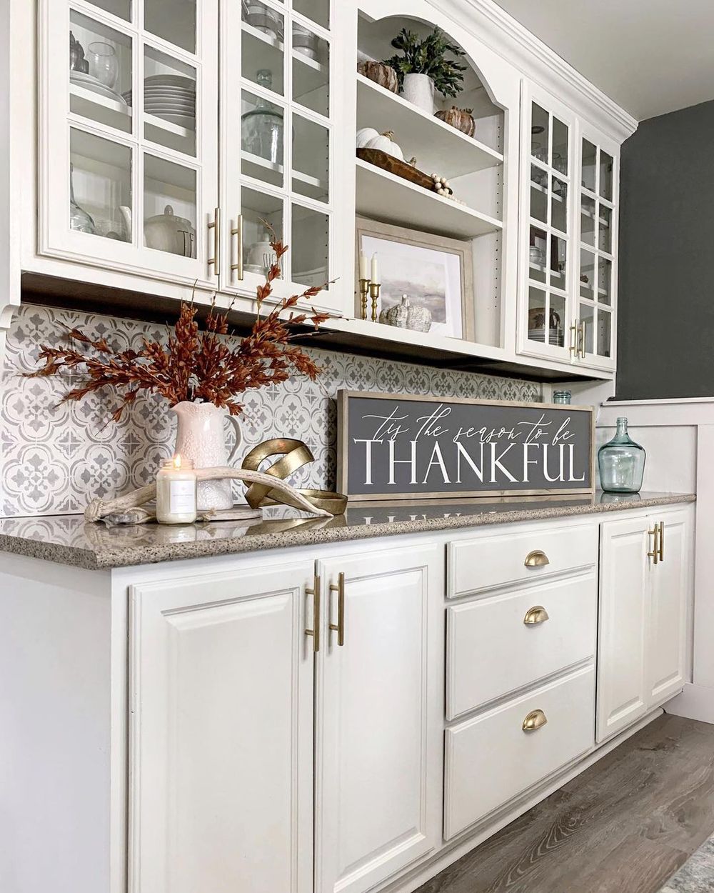 Farmhouse Thanksgiving Decor via blessed_ranch