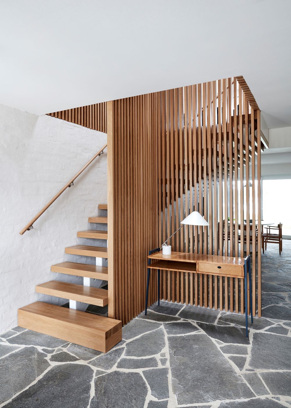 Mid-century Modern Staircase via Eco Outdoor AUS