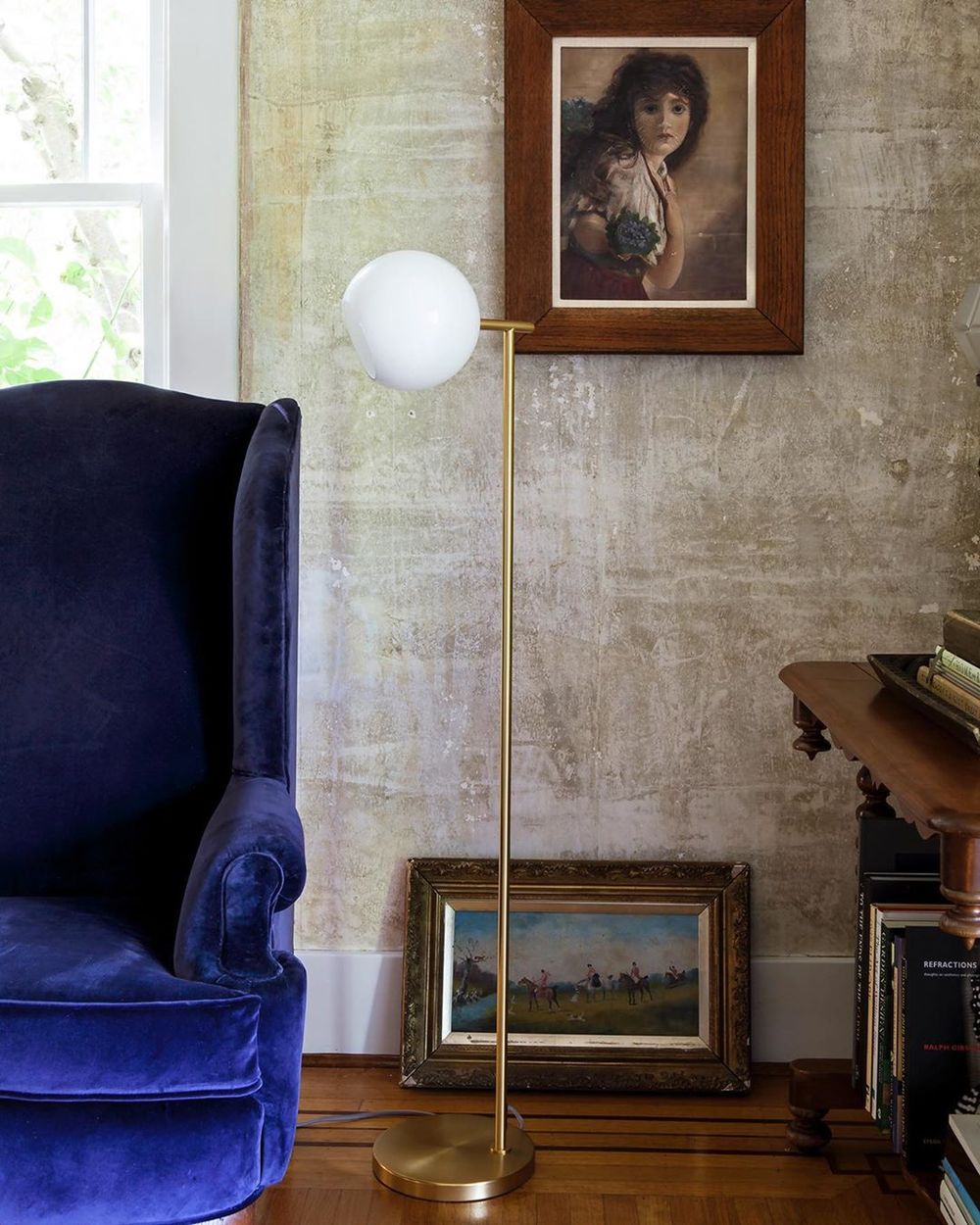 Neo-Traditional Living Room Velvet furniture via @kielyramosphoto