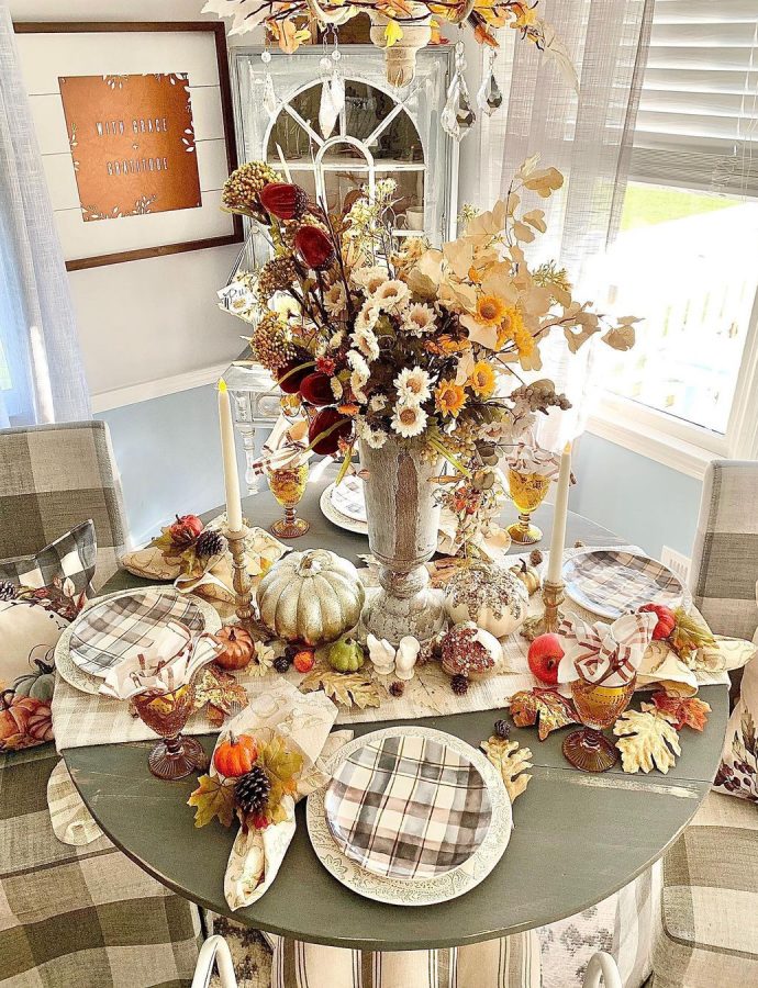 17 Best Thanksgiving Centerpieces for Your Dining Table