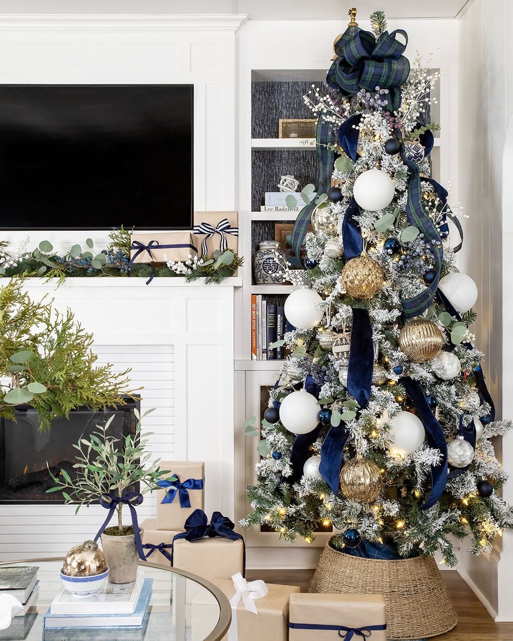 Navy Blue Christmas Tree | vlr.eng.br