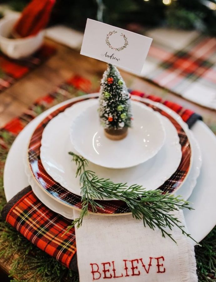 15 Charming Tartan & Plaid Christmas Decorations