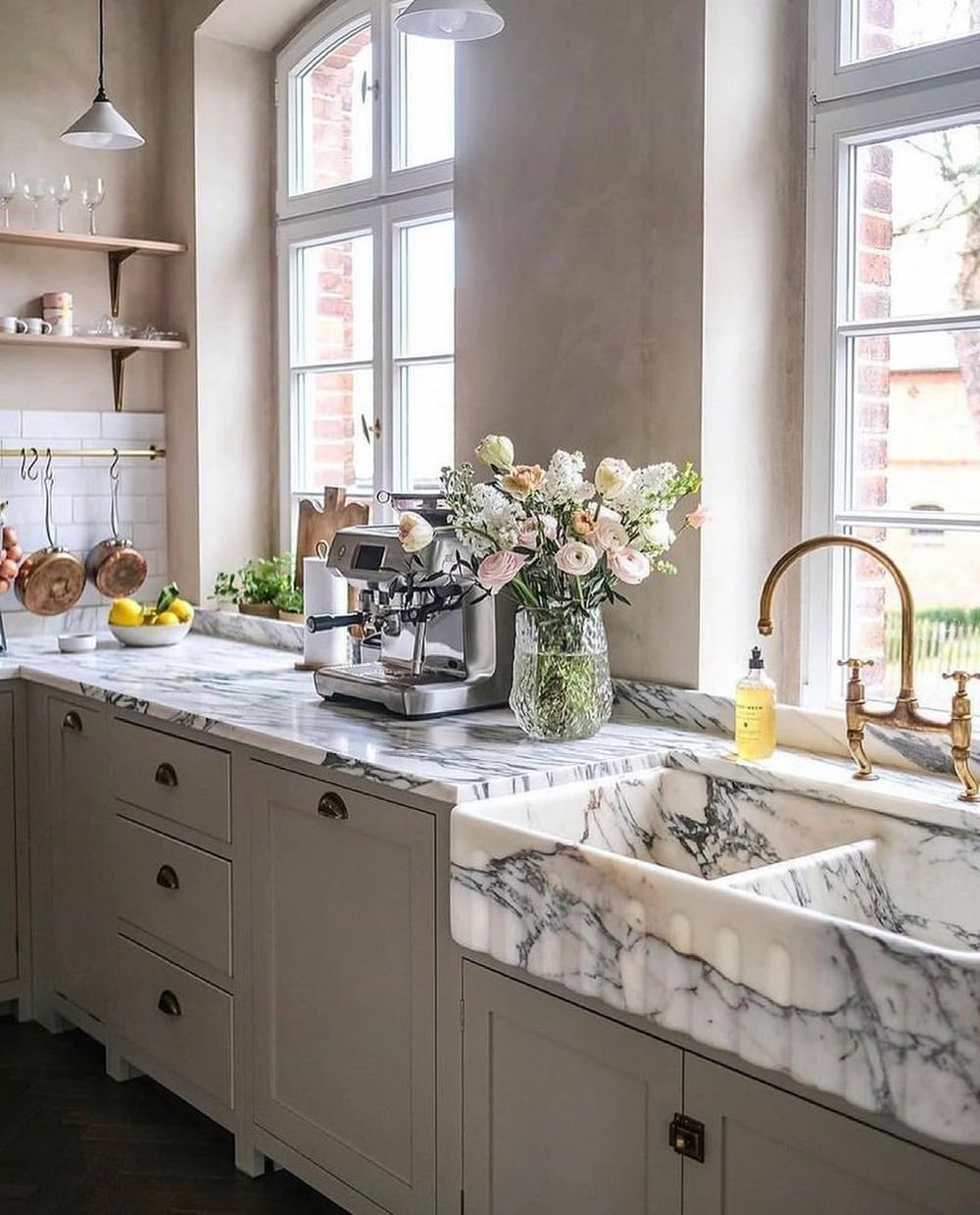 How to Choose Kitchen Countertops Marble Kitchen via @_designtales_