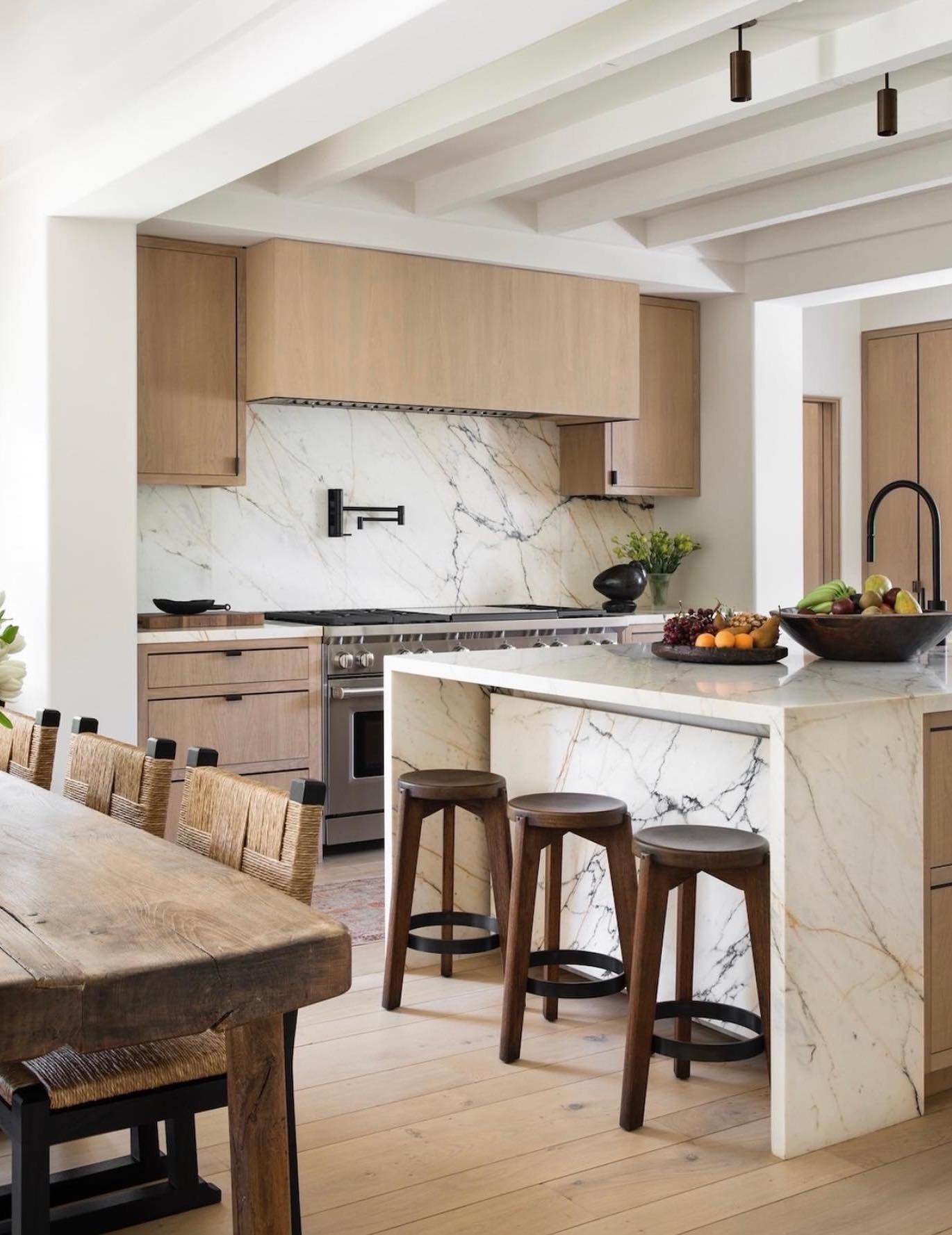 California Casual Kitchen Design @clementsdesign 