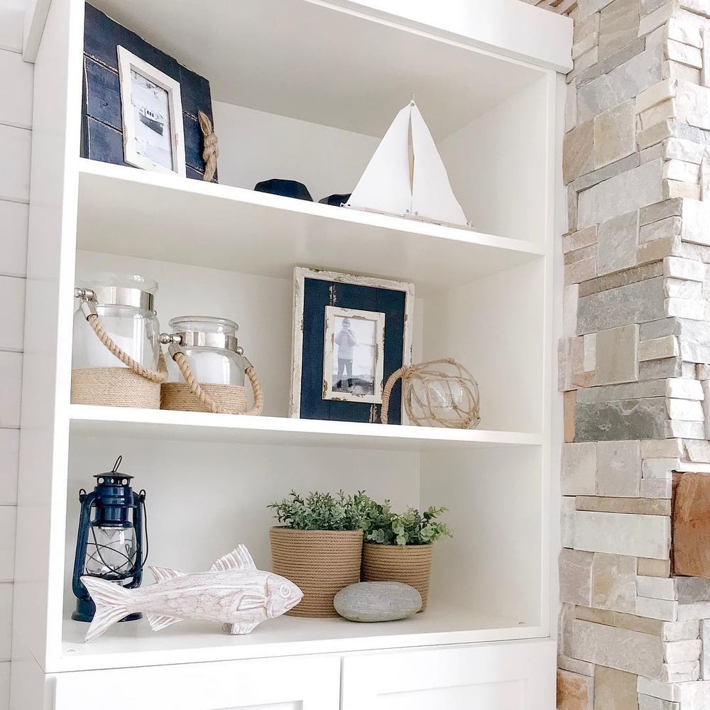 Coastal Shelf Decor ideas @kerripopofprettyblog