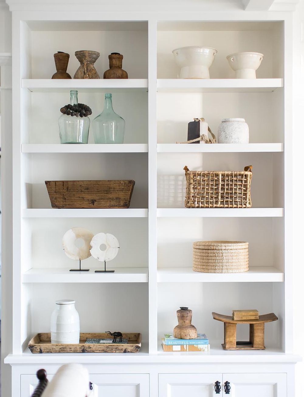 Coastal Shelving Decor ideas Rattan baskets minimalist via @KellyNuttDesign