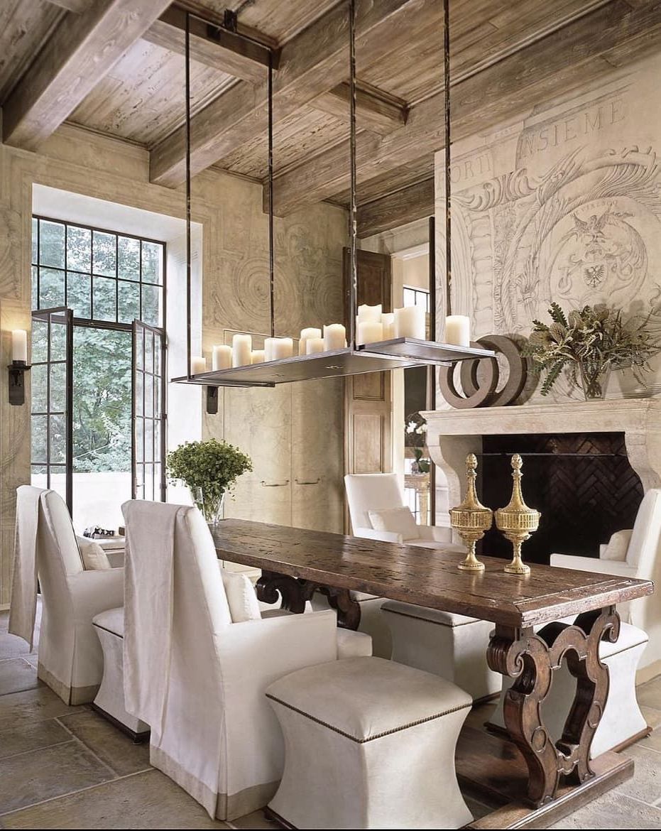 French Provincial Style Dining Room @rayboothdesign 