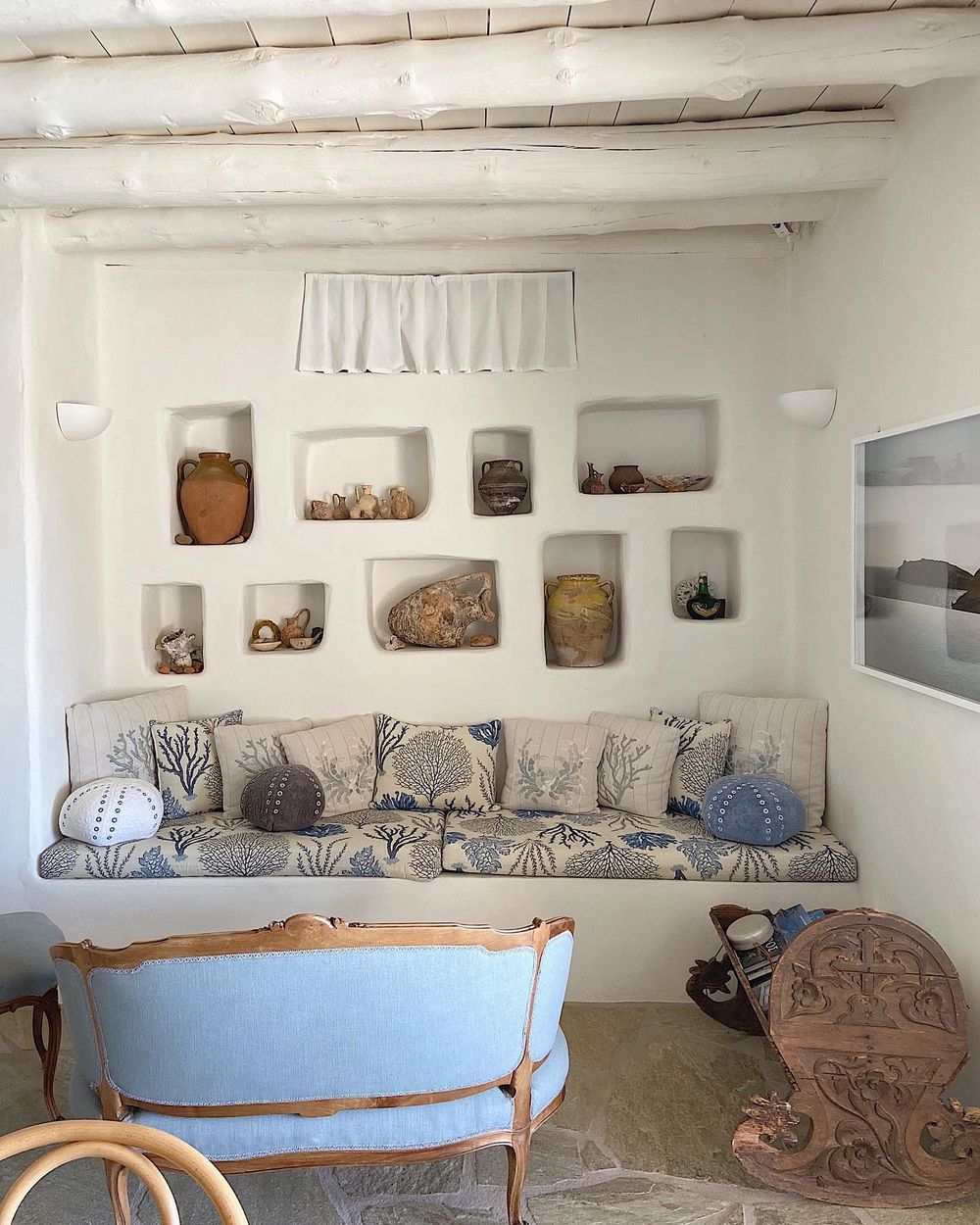 Mediterranean decor cut-out wall shelves @valentinabarabuffi