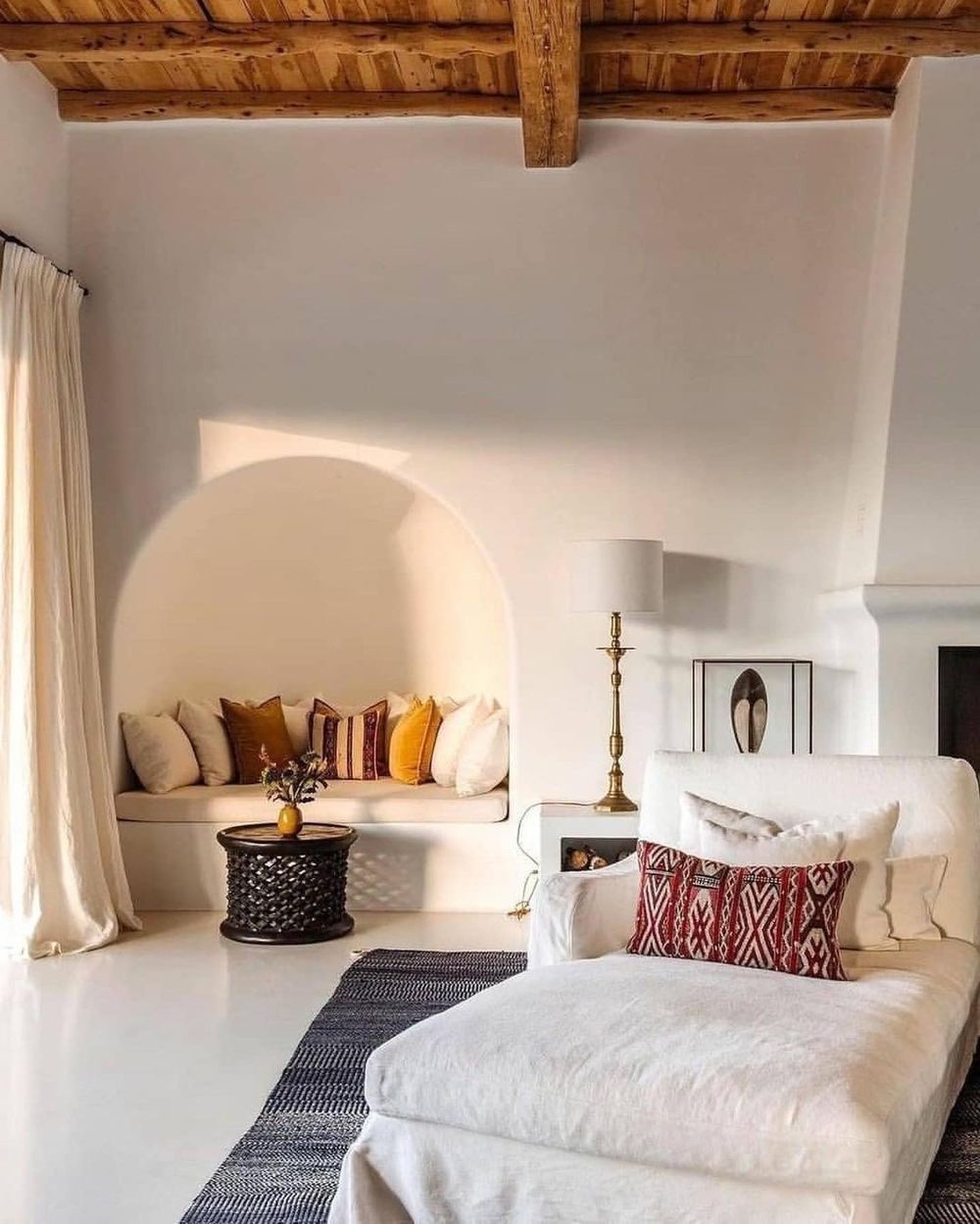 Mediterranean Style Decor Guide