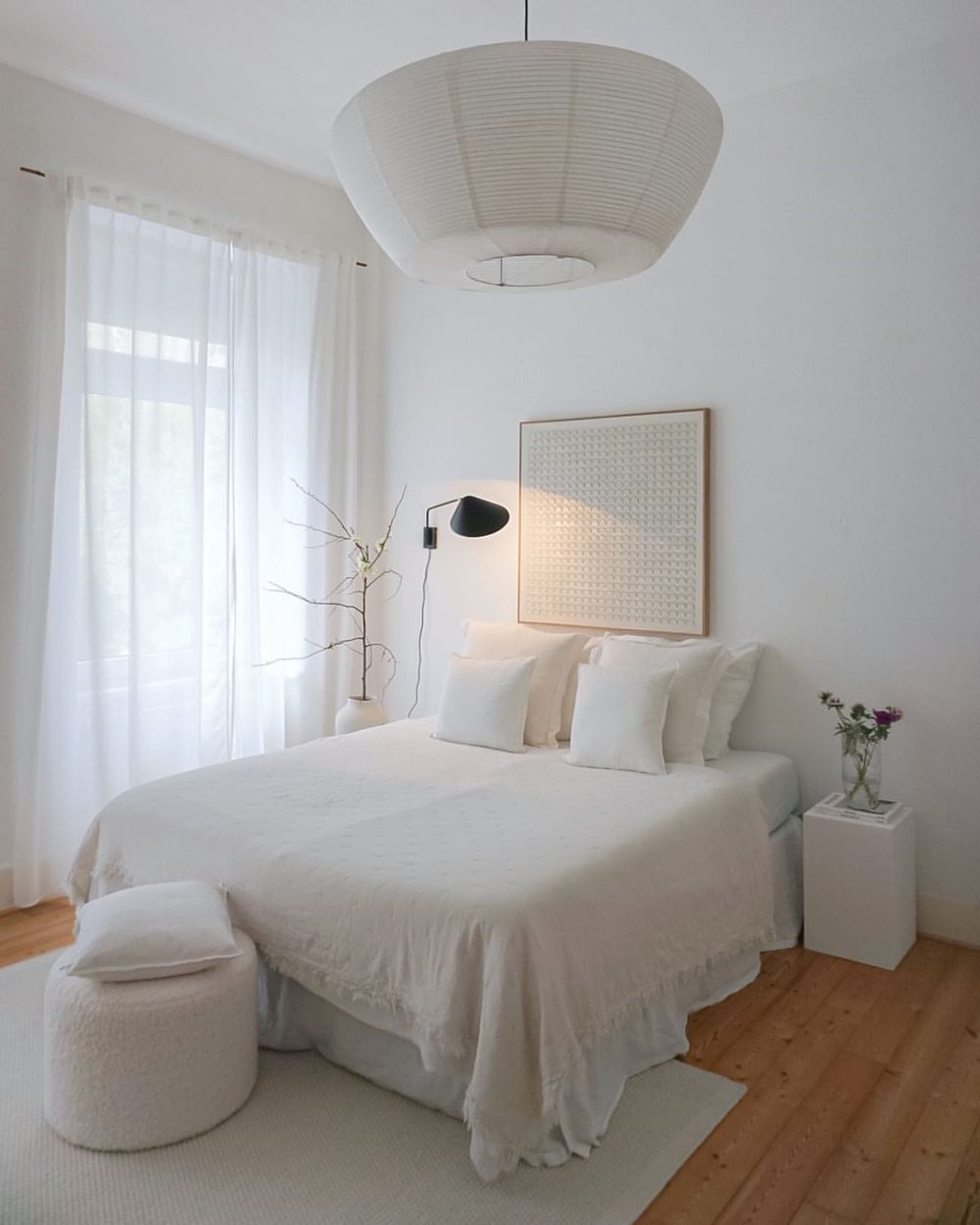 Minimalist bedroom design @dekorationess